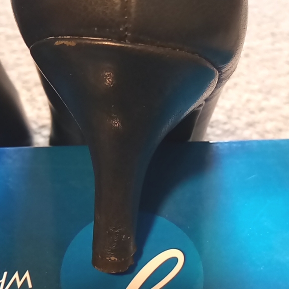 Easy Street Navy Blue 3” Heels Elegant and Comfortable - Picture 6 of 12